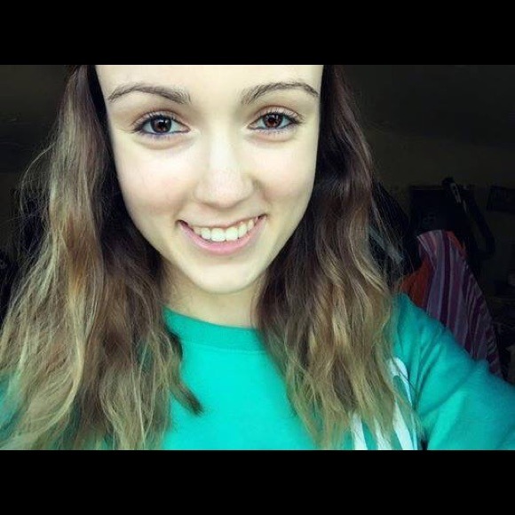 Profile Picture of Bree Losson (@breelosson) on Poshmark