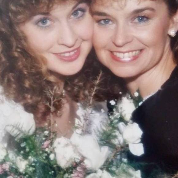 Profile Picture of Lona Knellinger (@lknell6842) on Poshmark