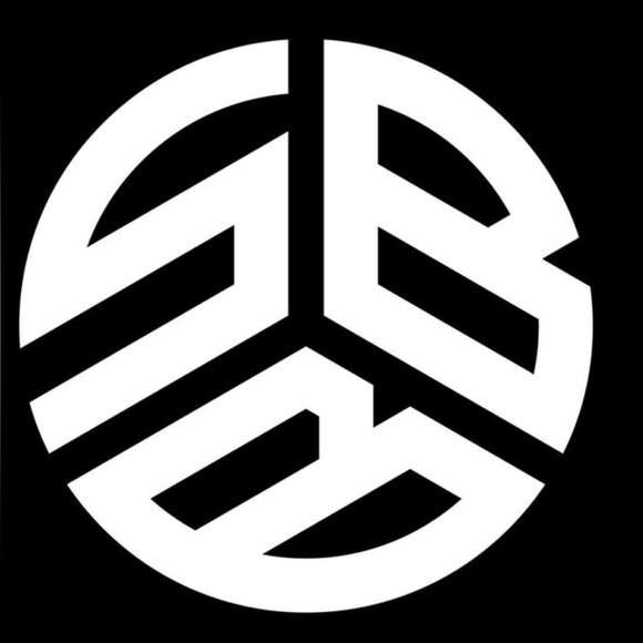 Profile Picture of Stylesbyb247 Stylesbyb247 (@dlyles444) on Poshmark