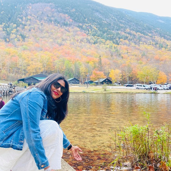 Profile Picture of Anusuya Sami durai (@anusuyas) on Poshmark