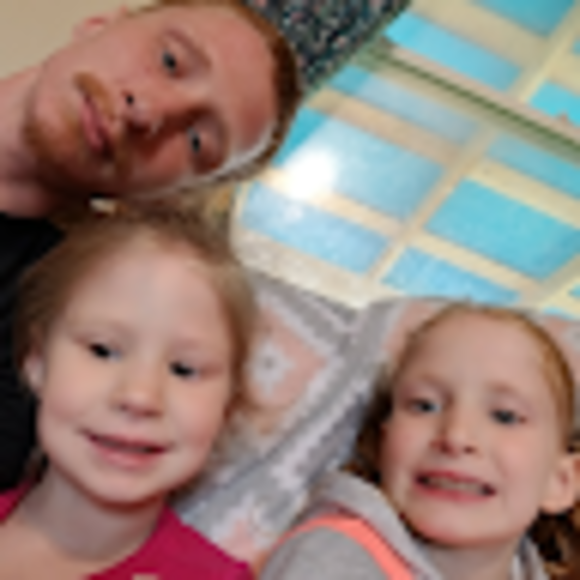 Profile Picture of Dustin Snow (@snowrabbit6975) on Poshmark