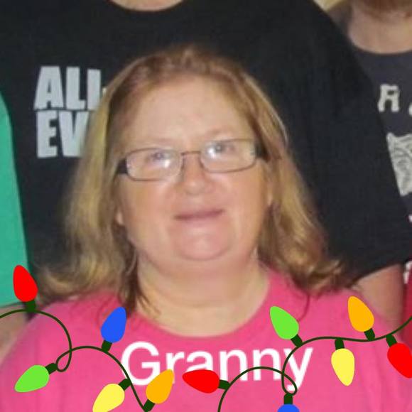 Profile Picture of Evonne Wright-eichelbrenner (@echumbley) on Poshmark