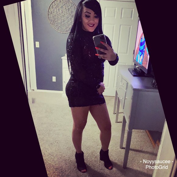 Noyy Bounleutay - Poshmark Profile Picture of Noyy Bounleutay (@noyybounleutay) on Poshmark