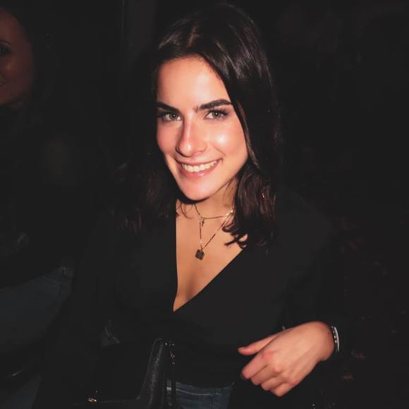 Profile Picture of Jessie Greaser (@jessiegreaser) on Poshmark