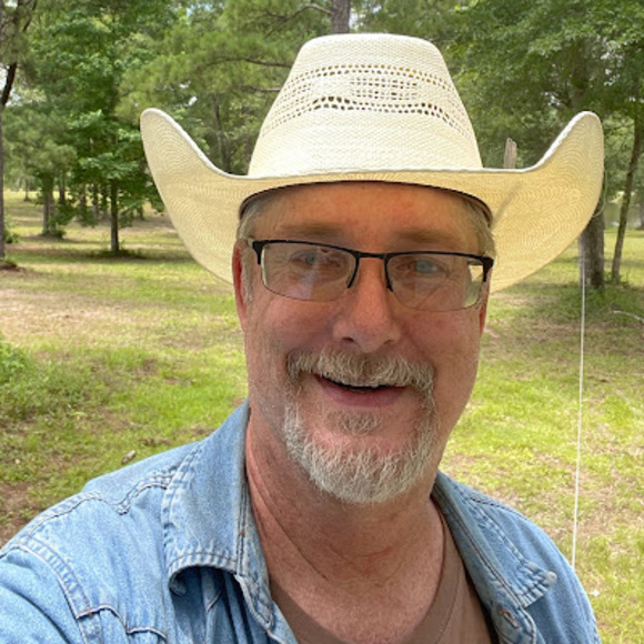 Profile Picture of Joe Trapp (@joe45308) on Poshmark