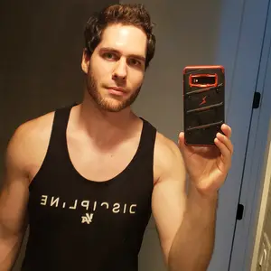 Profile Picture of   Pat (@popularmmos) Official... (@popularmmos) on Tiktok