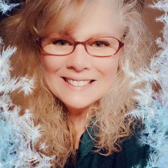 Profile Picture of Sherry Ellis (@sjellis08) on Poshmark