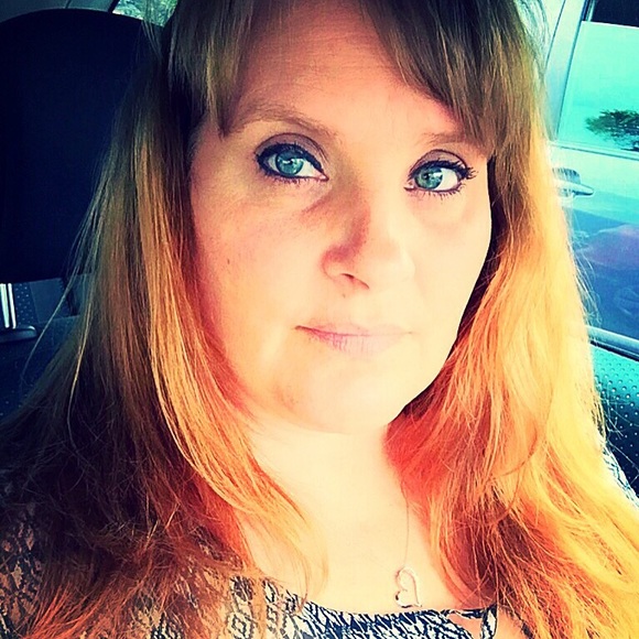 Profile Picture of Shelby Lancelin (@shelb_lyn) on Poshmark