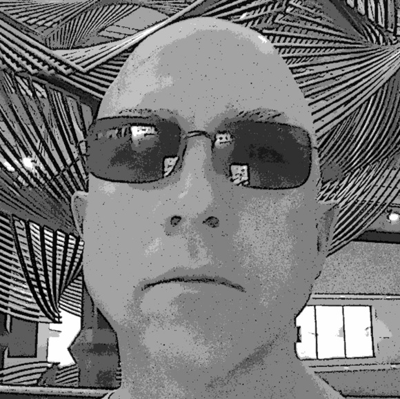 Profile Picture of Chris Maltby (@chrismaltby) on Poshmark