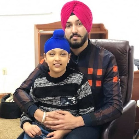 Profile Picture of Gurvinder Singh (@gurvindersin755) on Poshmark