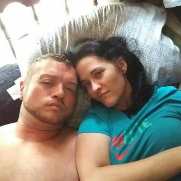 Profile Picture of Sarah Winsett (@sarahw86) on Poshmark