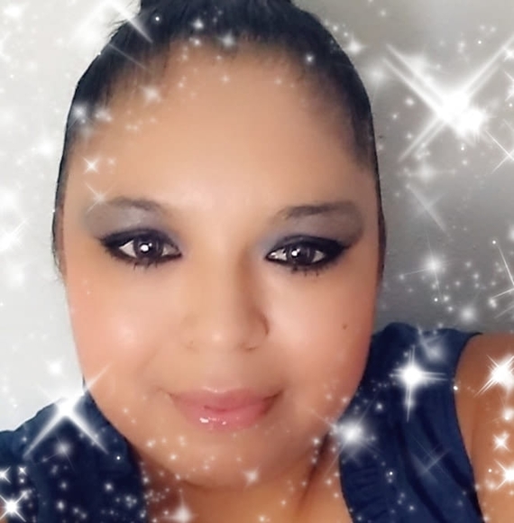 Profile Picture of Clara Gonzalez (@claragonzale419) on Poshmark