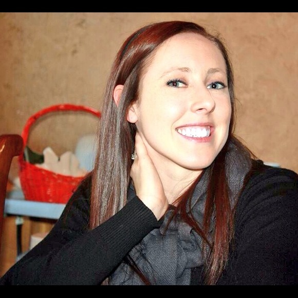 Profile Picture of Cindy Coughenour (@cindycough) on Poshmark