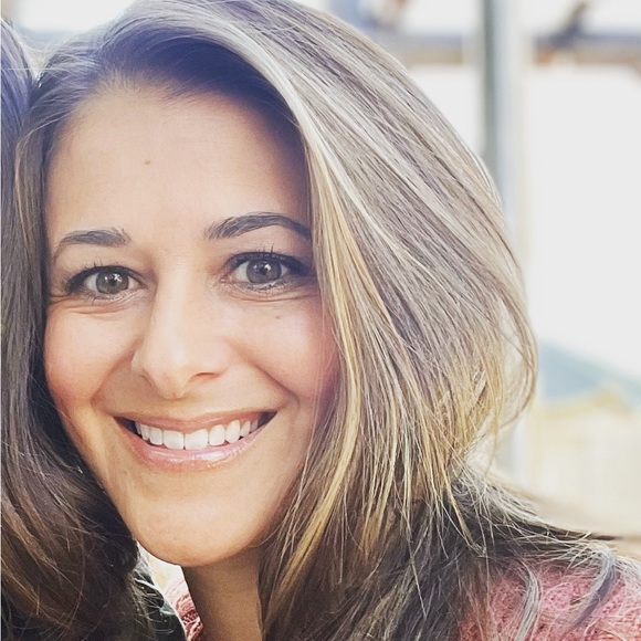 Profile Picture of Sarah Waldrop (@sarahbriamne82) on Poshmark