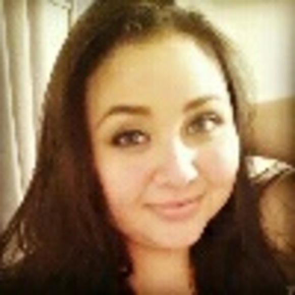 Profile Picture of Kristin Lopez (@lopez511) on Poshmark