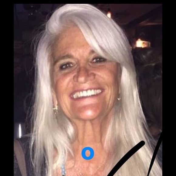 Profile Picture of Patricia Knowles (@patriciaknow462) on Poshmark