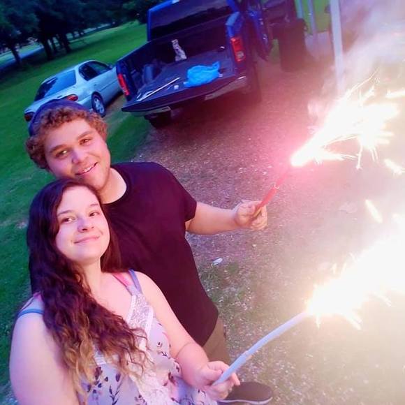 Profile Picture of Erika Barlow (@erikanicole23_) on Poshmark