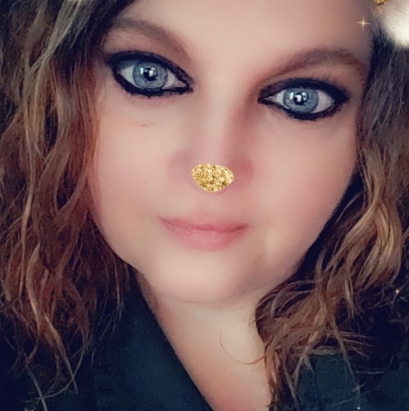 Cheryl Flaker - Poshmark Profile Picture of Cheryl Flaker (@surfergal73) on Poshmark