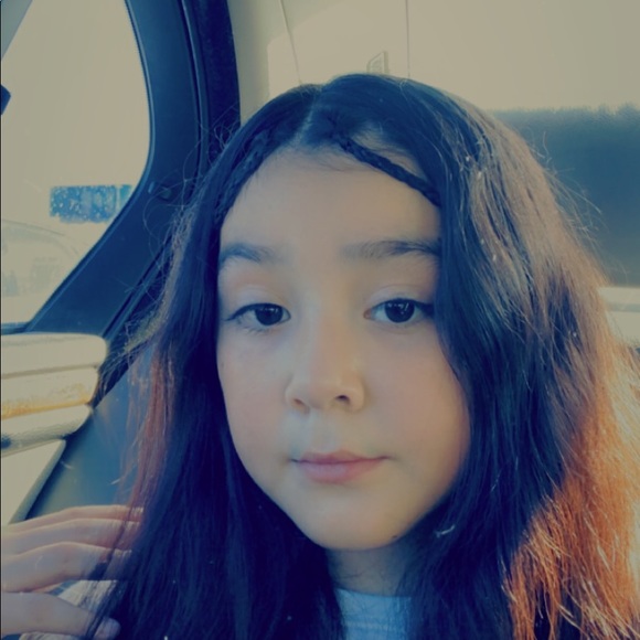Profile Picture of Melissa Melendrez (@melissa_0728) on Poshmark