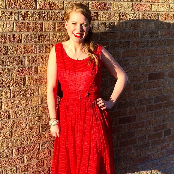 Profile Picture of Amber Ackerman (@amberlynn314) on Poshmark