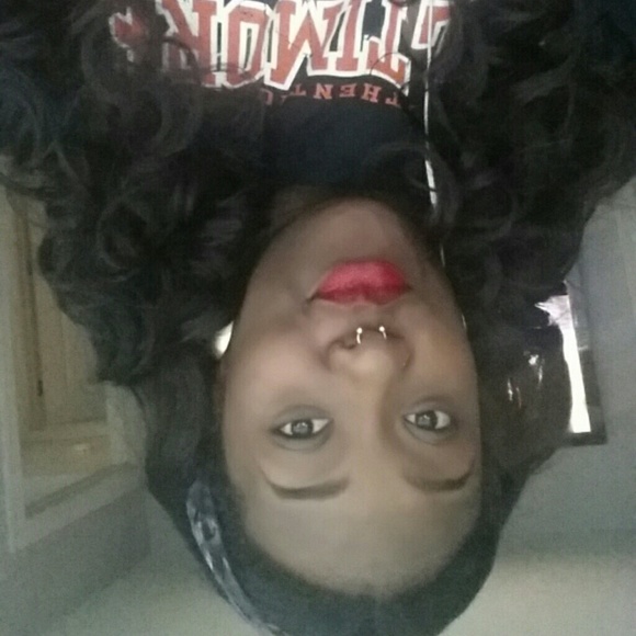 Profile Picture of Sade Harris (@sadiiemay) on Poshmark