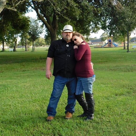 Profile Picture of Robert Landry (@robertlandry881) on Poshmark