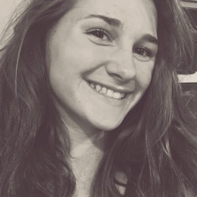 Profile Picture of Julia McClung (@JuliaMcClungg) on Twitter