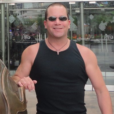 Profile Picture of Thomas Barone (@TGBClayCreation) on Twitter