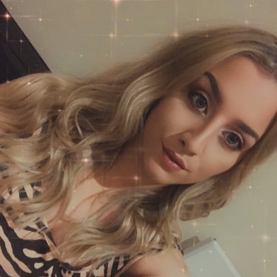 Profile Picture of Nicole Barrett (@NicoleBarrettxx) on Twitter