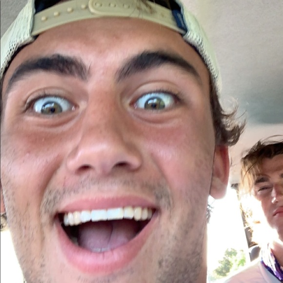 Profile Picture of ! bobby Cox (@boxrox) on Poshmark