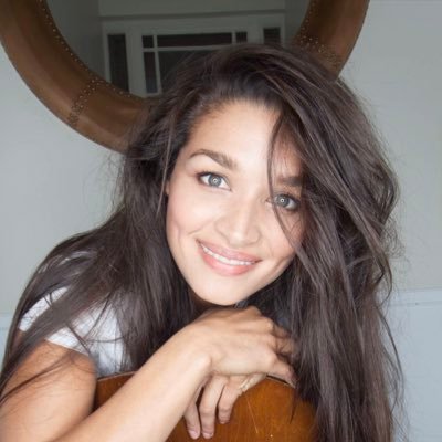 Profile Picture of 🧚‍♀️Kim E (@kimengelbrecht) on Twitter