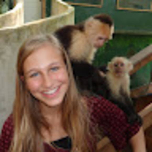 Profile Picture of Ali Heffington (@aliheffington) on Poshmark