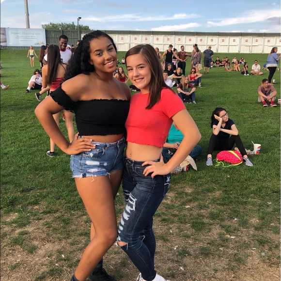 Profile Picture of Megan Buczkowski (@mb6303) on Poshmark