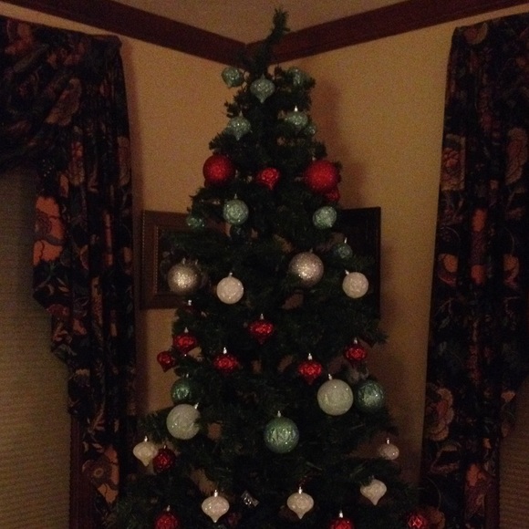 Profile Picture of Sarah Kubala (@skubala) on Poshmark