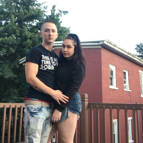 Profile Picture of Haley Hawk (@hayhaymoore2433) on Poshmark