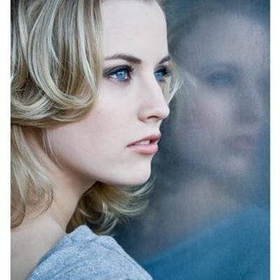 Profile Picture of Laurel (@SheaIcawO) on Twitter