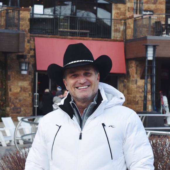 Profile Picture of Kevin Bollman (@kevinbollman) on Poshmark