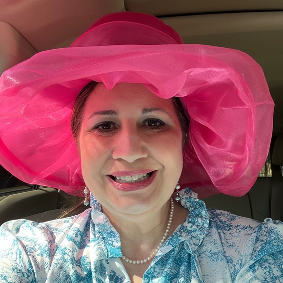 Profile Picture of Vicki Singleton (@vmsingleton) on Poshmark
