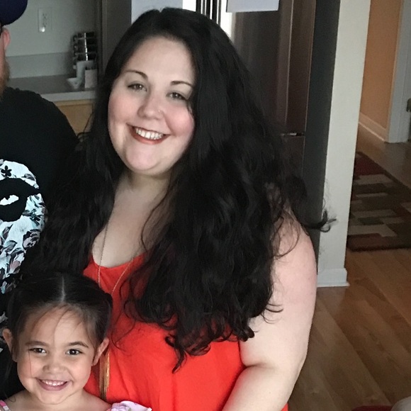 Profile Picture of Stephanie Lupinacci (@sml268) on Poshmark