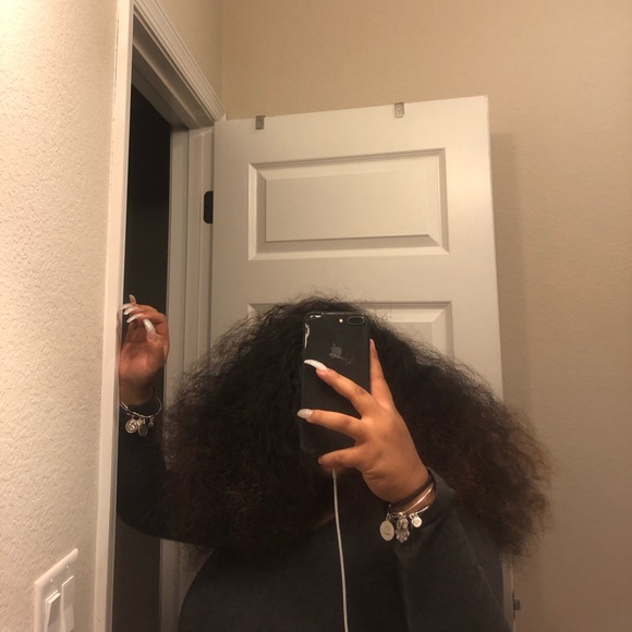 Profile Picture of Maya Burrell (@mayamariiieee) on Poshmark