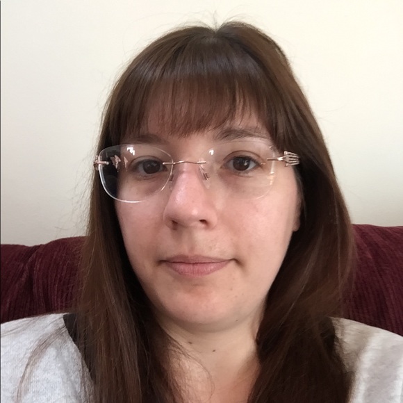 Profile Picture of Stephanie Pawlowski (@sp2017) on Poshmark