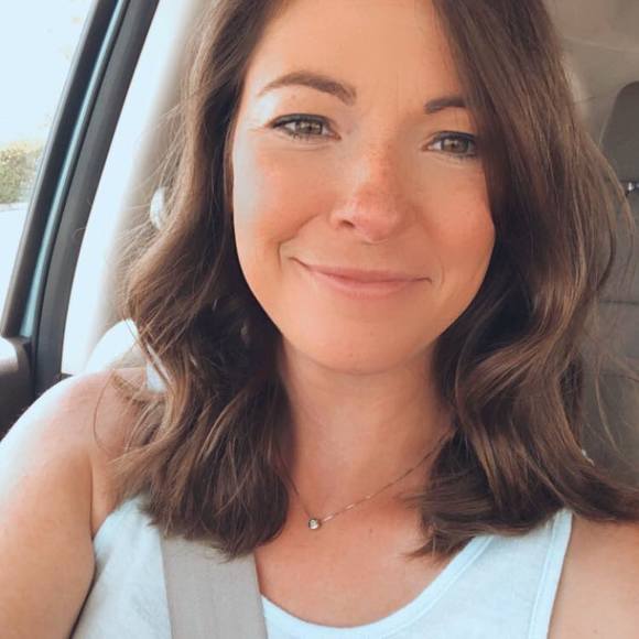 Profile Picture of Audra Garlich (@garlichgirl) on Poshmark