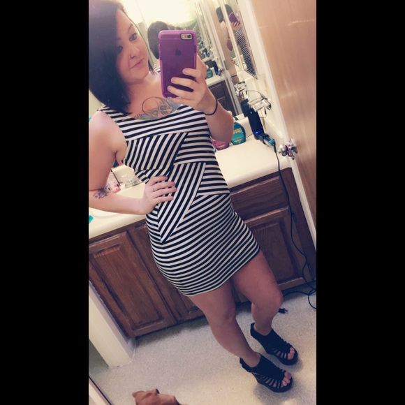 Profile Picture of Brittany Thumann (@bthumann3) on Poshmark