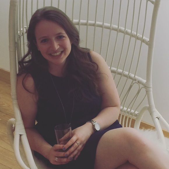 Profile Picture of Leah Hammerschlag (@lrhammers) on Poshmark