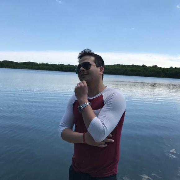 Profile Picture of Prakash Gurung (@reyaz12) on Poshmark