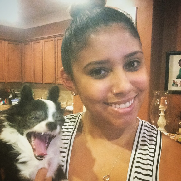 Profile Picture of Kimberly Slaton (@kimslaton) on Poshmark