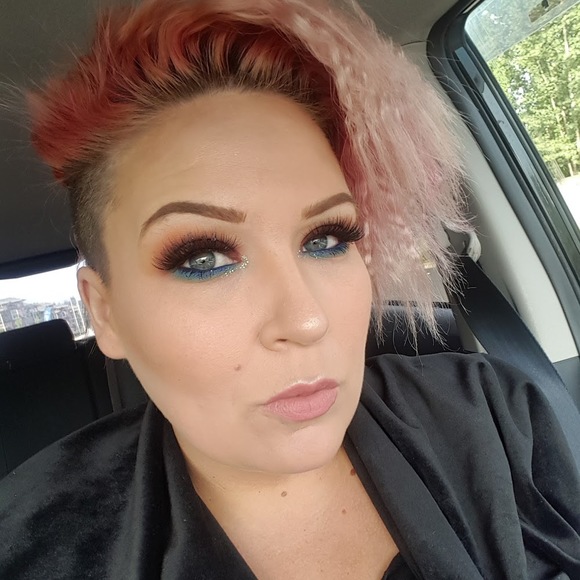 Profile Picture of Kaila Kaila (@vivianandeight) on Poshmark