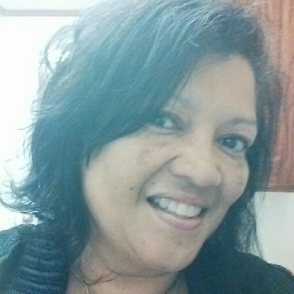 Profile Picture of Lolita Lemelle (@lolita526) on Poshmark