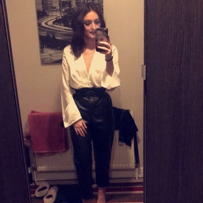 Profile Picture of Zoe Fincher (@Zoe_Finch) on Twitter