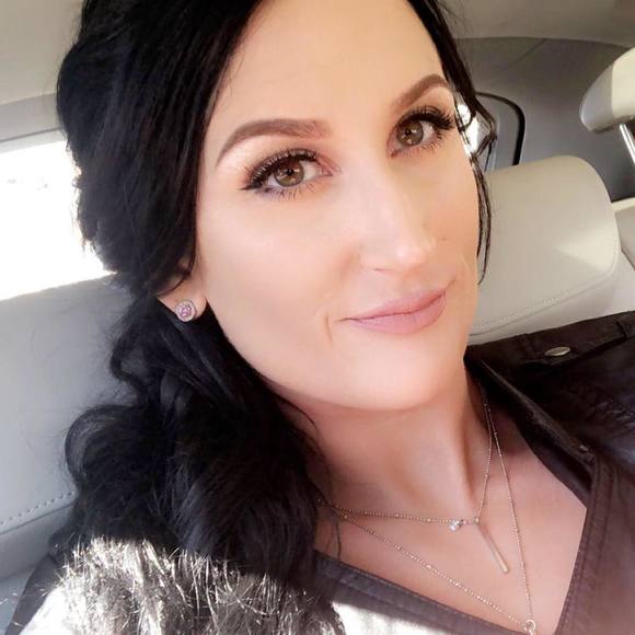 Profile Picture of Mackenzie Lindquist (@kenzy6821) on Poshmark